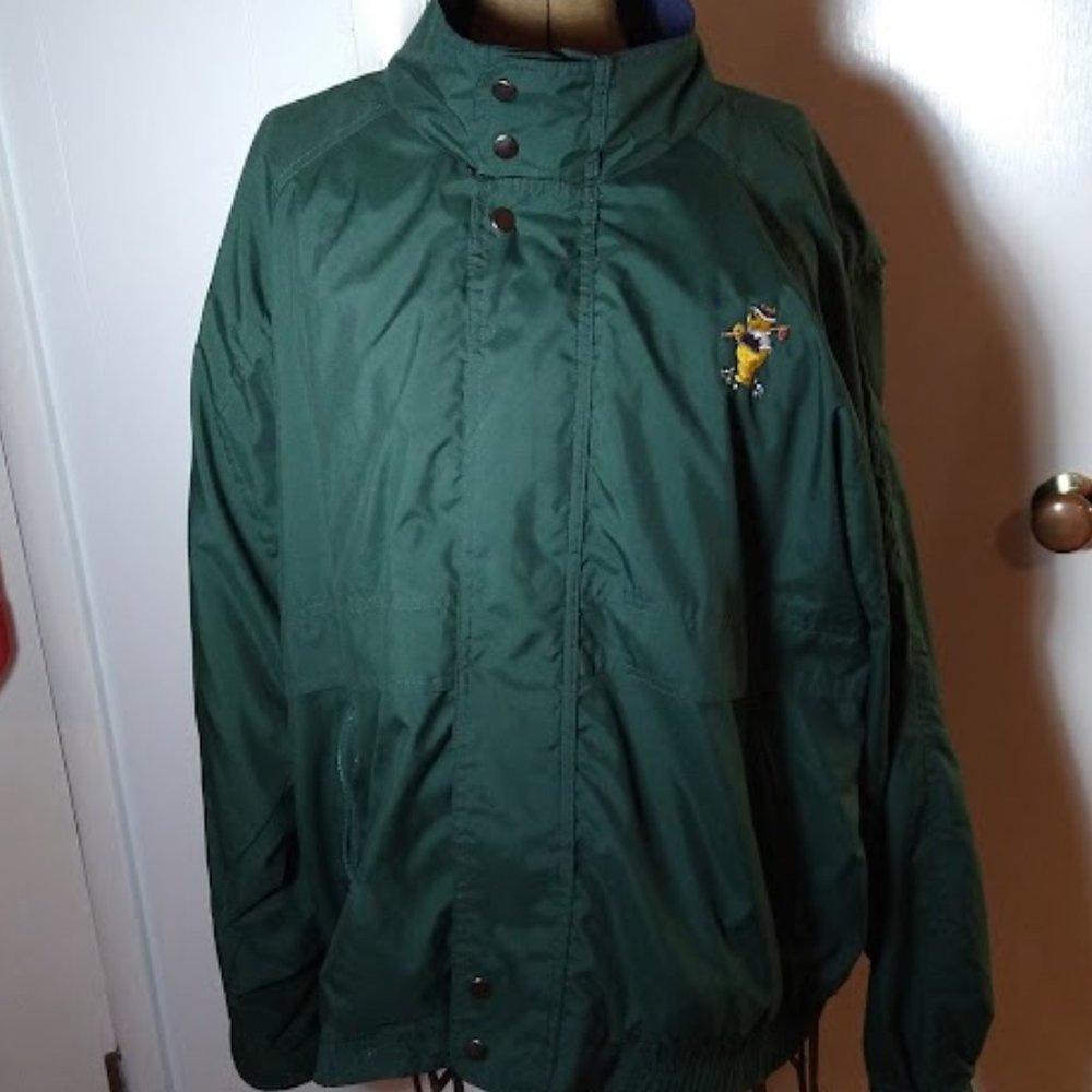 Walt Disney World Green Windbreaker/Raincoat - featuring Pooh in golf gear (sz)